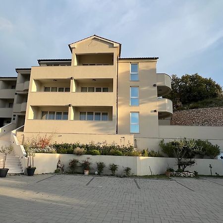 Eola Leisure Rooms Stara Baška Exterior foto